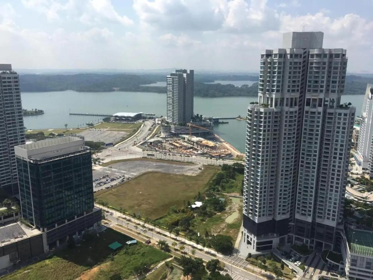 Almas Suite Puteri Harbour-T- Legoland-Jb新山- Sg新加坡 Нусаджайя Экстерьер фото