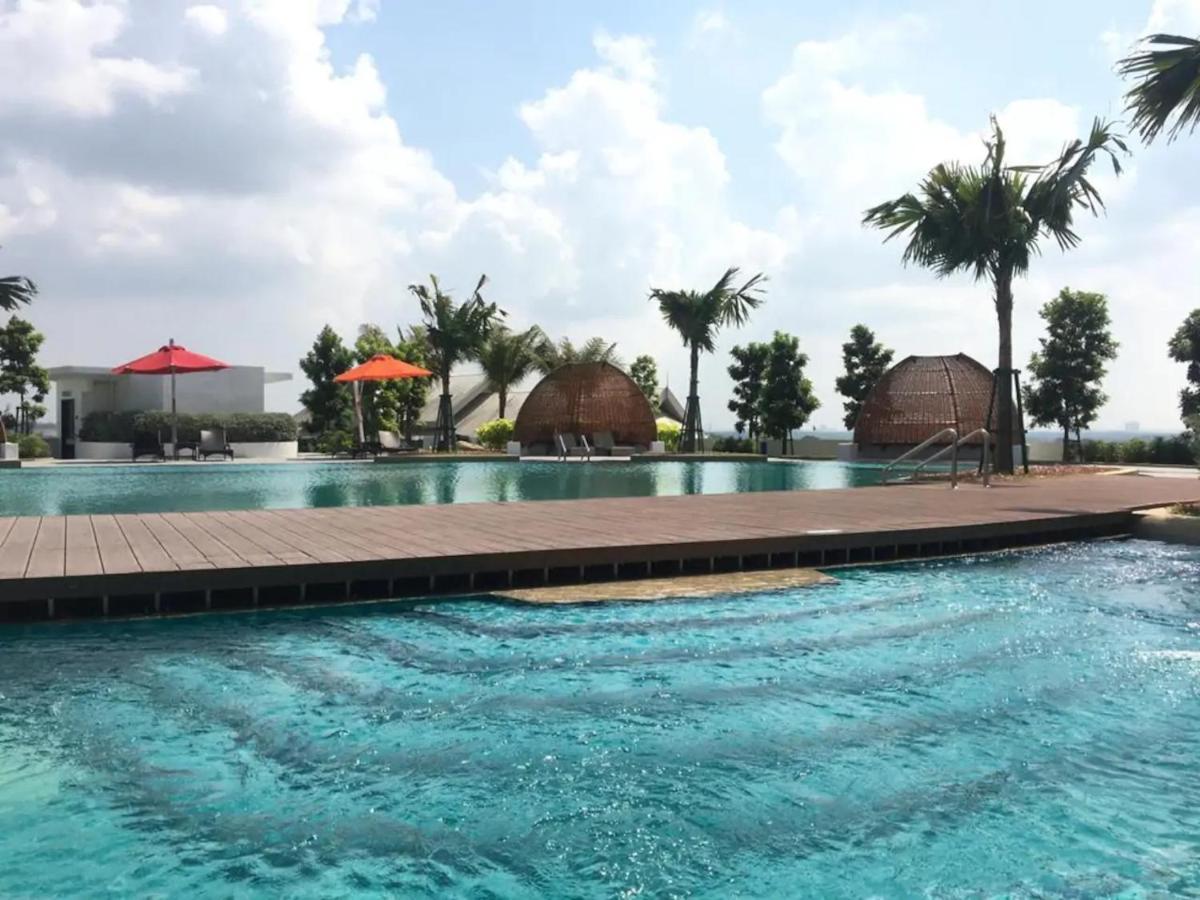 Almas Suite Puteri Harbour-T- Legoland-Jb新山- Sg新加坡 Нусаджайя Экстерьер фото